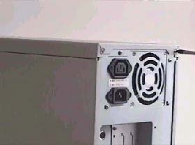 蓋好機箱