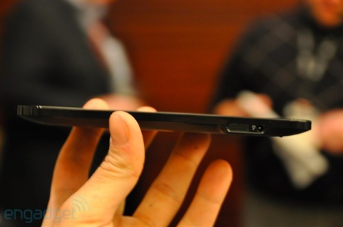 CES2011:4G技術LG Revolution亮相展會