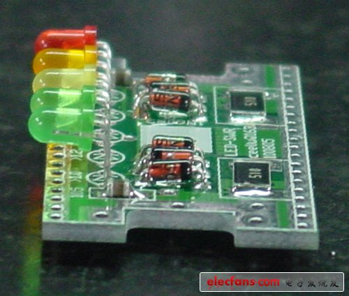 圖3 PCB上焊接LED的那面