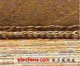 圖11、鋁和鈦之間的焊接縫隙。