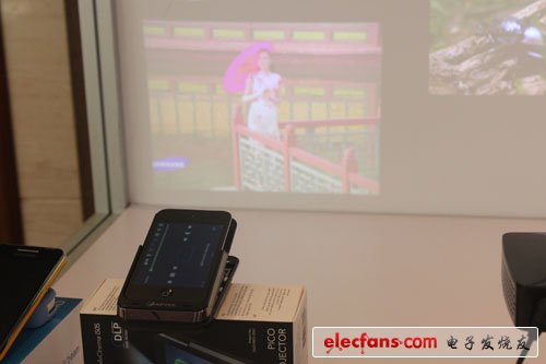 廣景科技展臺——基于DLP Pico技術的微投影方案在消費領域，尤其智能移動設備上的應用不容小覷，廣景科技正式看中了該市場潛力