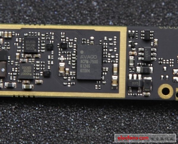 真值3456？拆開nubia Z5一探究竟