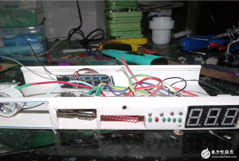 顛覆想象！專業工程師制作的超炫酷DIY移動電源