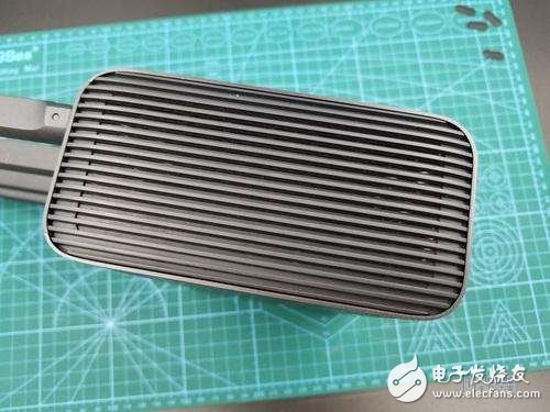 小米路由器HD怎么樣?小米路由器HD拆解圖