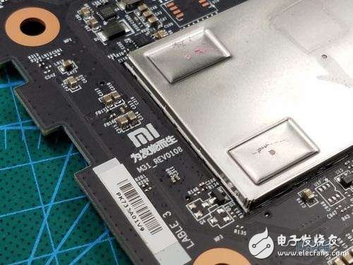 小米路由器HD怎么樣?小米路由器HD拆解圖