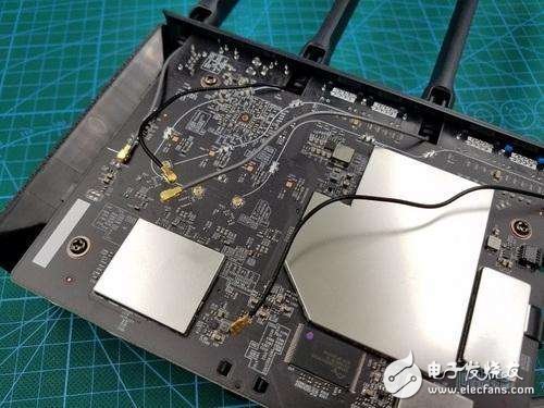 小米路由器HD怎么樣?小米路由器HD拆解圖