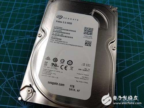 小米路由器HD怎么樣?小米路由器HD拆解圖