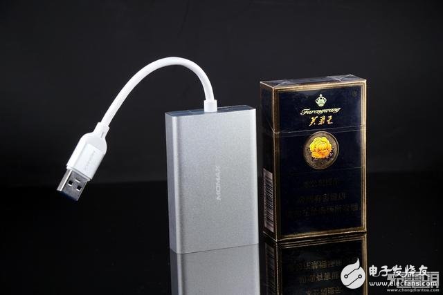 MOMAX專業版ONLINK讀卡器CU1S拆解