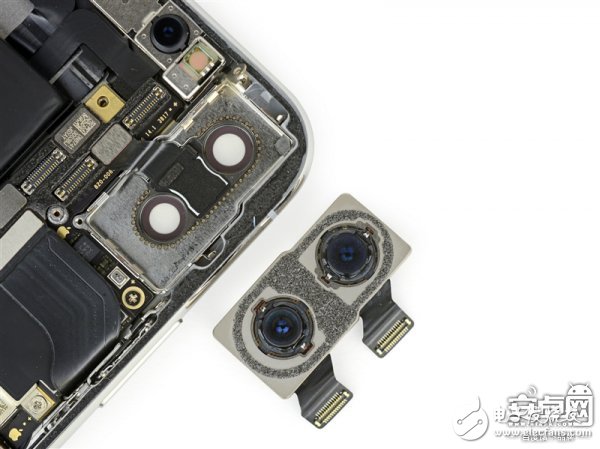 iPhone X最專業深度拆解！驚現神秘芯片