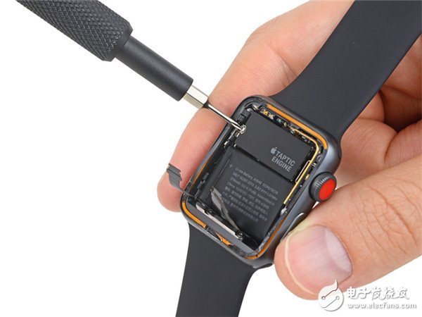 Apple Watch 3蜂窩網絡版拆解：芯片壞了不好修