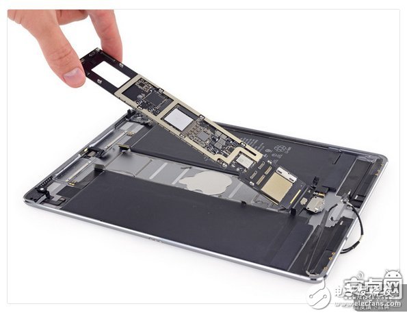 10.5英寸iPad Pro拆解：內部是這個樣子