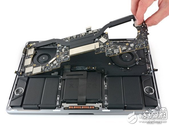iFixit拆解蘋果最新MacBook和MBP，設計幾乎不變