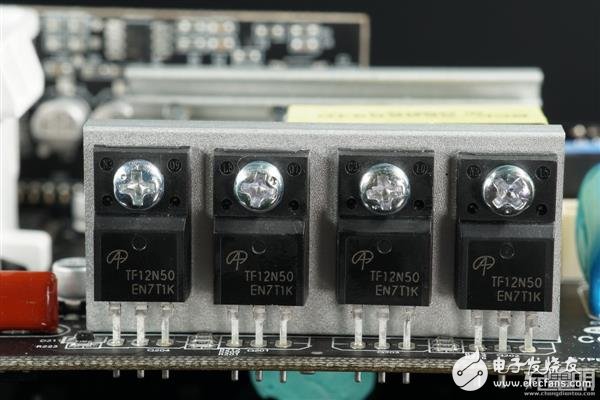 車載逆變器米家與智米對比 誰更有優勢？